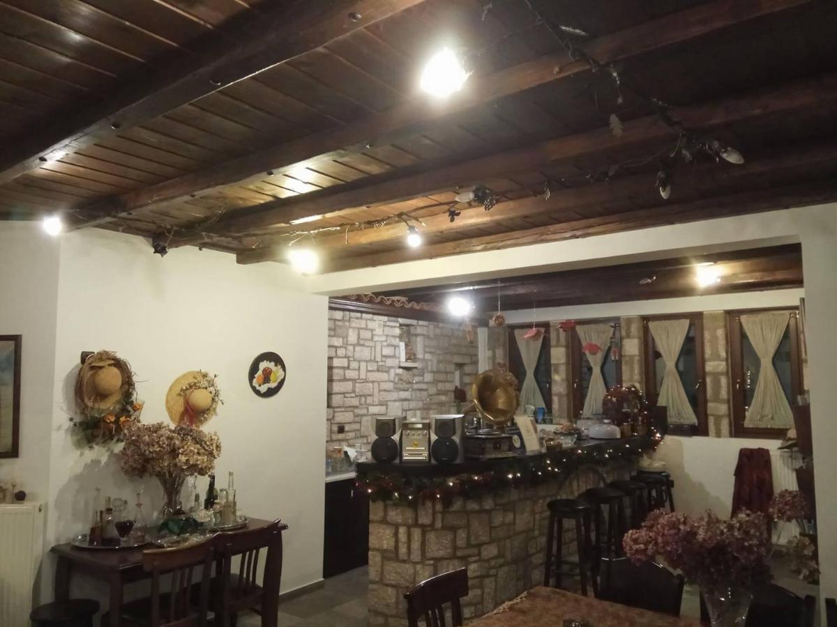 Guesthouse Petrino Pezoula ภายนอก รูปภาพ